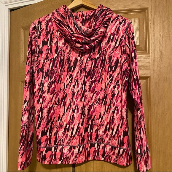 Large pink and black Under Armour hoodie - Picture 2 of 4